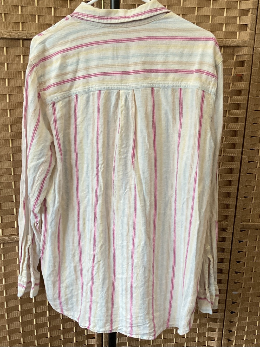 GAP Outdoor Voices Members Mark Outfit-Cream Skort, Pink Tank, Multi Linen Top - Picture 10 of 10
